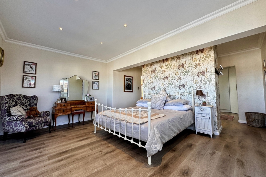 3 Bedroom Property for Sale in Yzerfontein Western Cape